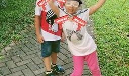 小朋友吃瓜丝视频播放,小朋友欢乐吃瓜瞬间