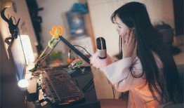 女主播吃茄瓜视频大全,趣味视频大盘点！