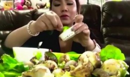 美女吃螺肉和瓜视频,美女大快朵颐螺肉瓜视频走红网络