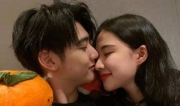 恋情吃瓜视频,甜蜜瞬间！恋情吃瓜视频揭秘明星甜蜜日常