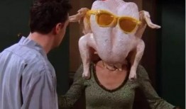 一起吃瓜奇葩视频,笑料百出引网友热议