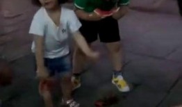 福建兄妹吃瓜事件视频播放