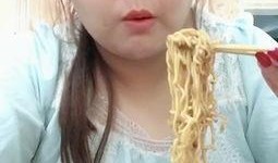 阿桃酱吃瓜记视频,揭秘娱乐圈幕后故事