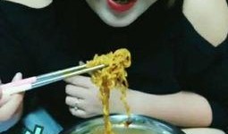 天堂吃瓜反差视频,反差萌视频走红网络