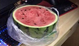舍友吃瓜视频,揭秘舍友那些吃瓜时刻