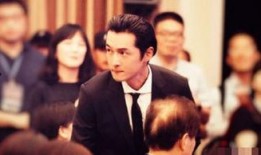 吴京吃瓜现场视频播放网站,揭秘娱乐圈幕后风云