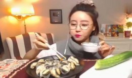 美女吃螺肉和瓜视频,美女大快朵颐螺肉瓜视频走红网络