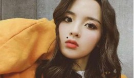 宋轶吃瓜的样子真实吗视频,真实演绎引发网友热议