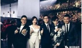 歌迷求婚薛之谦吃瓜视频,歌迷浪漫举动引网友热议