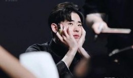 张云雷认真吃瓜视频,趣味横生视频引网友热议