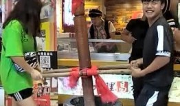 吃瓜小哥网红视频