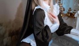 程女士cos修女原视频吃瓜,修女变吃货？