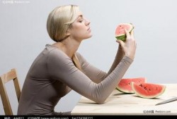 外国吃瓜事件美女视频,外国吃瓜事件美女视频引发网络狂欢