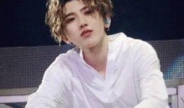 直播吃瓜蔡徐坤视频大全,蔡徐坤直播吃瓜瞬间，笑料百出！