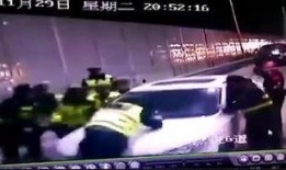 武汉司机吃瓜事件视频,一场意外引发的全民热议