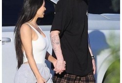 卡戴珊视频 吃瓜