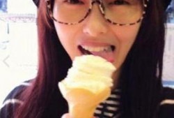 周二女星吃瓜视频,吃瓜群众热议不断