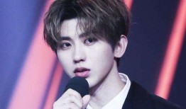 直播吃瓜蔡徐坤视频大全,蔡徐坤直播吃瓜瞬间，笑料百出！