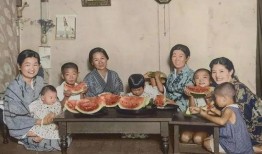 大户人家吃瓜的视频,品味奢华生活瞬间