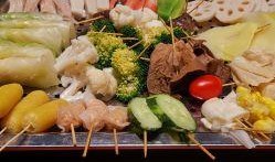 温江小吃街吃瓜事件视频,一场网络热议的街头冲突